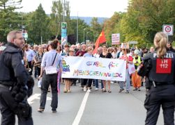 Wegen Gegenprotest Kein Auftritt Von Hoecke In Jena 02